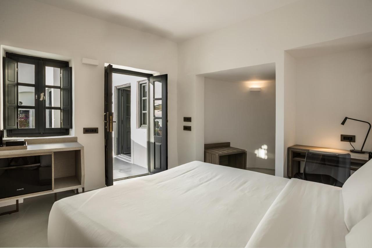 Sun Rocks Boutique Hotel (Adults Only) ฟิรอสเตฟานี ภายนอก รูปภาพ