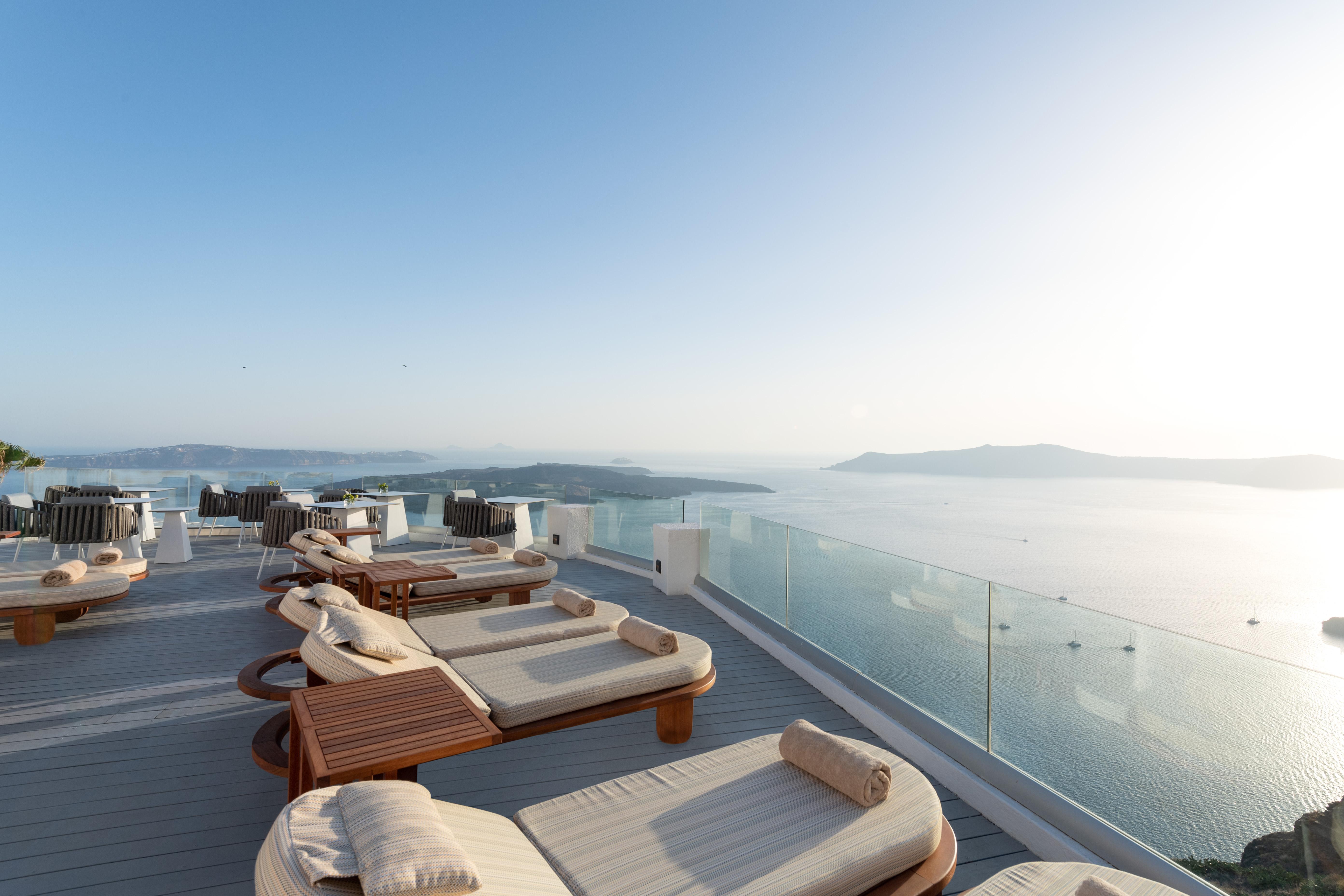 Sun Rocks Boutique Hotel (Adults Only) ฟิรอสเตฟานี ภายนอก รูปภาพ