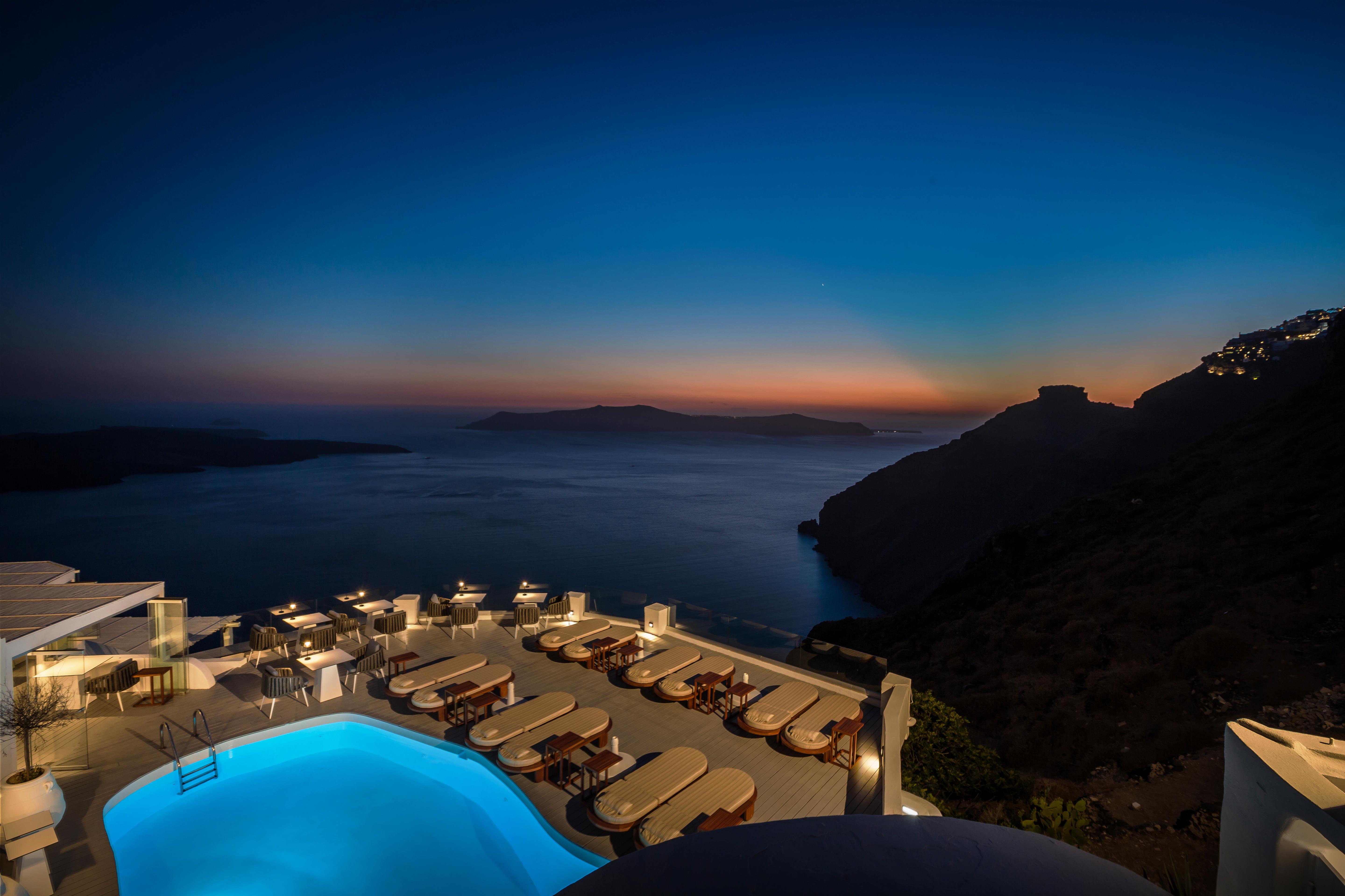 Sun Rocks Boutique Hotel (Adults Only) ฟิรอสเตฟานี ภายนอก รูปภาพ