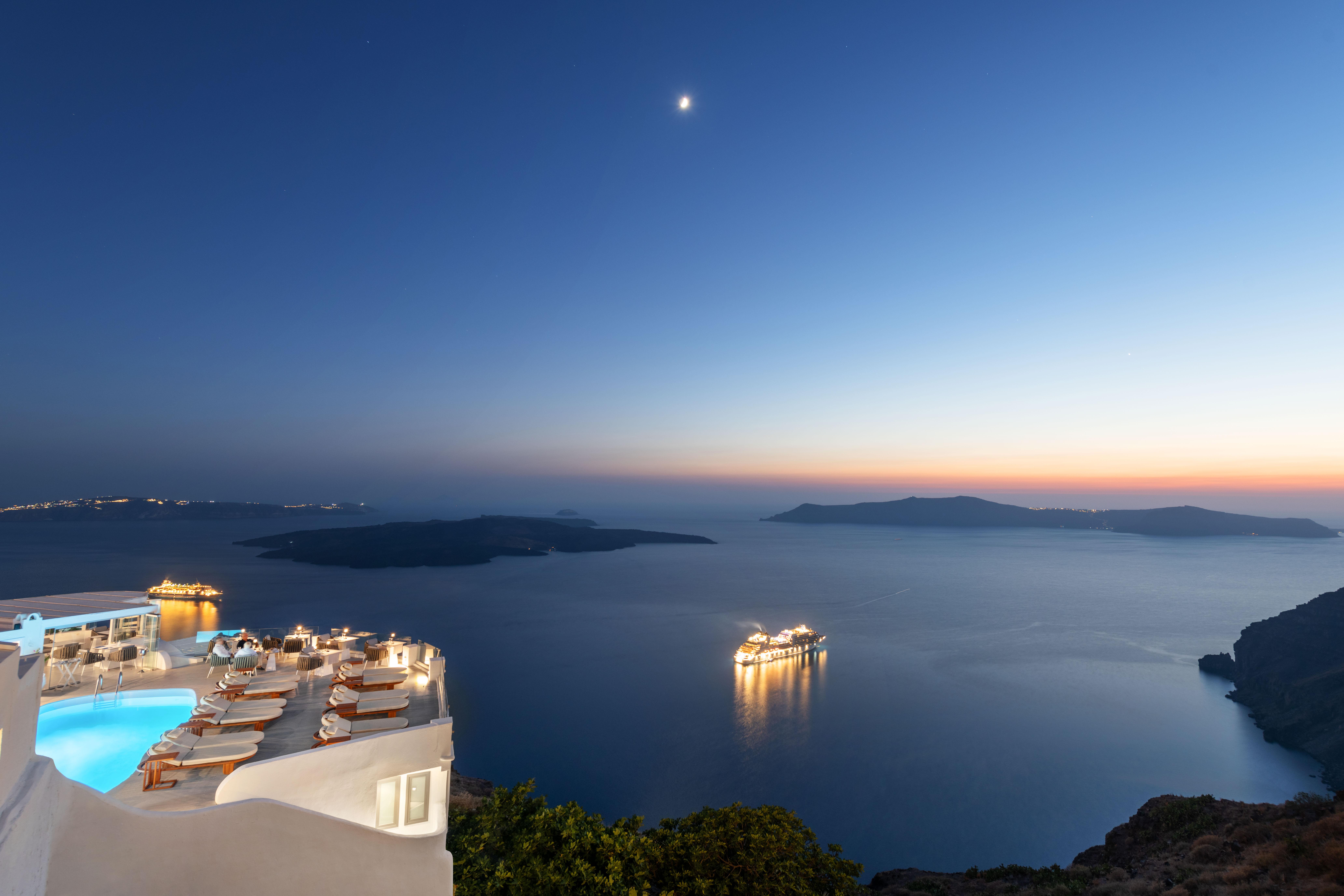 Sun Rocks Boutique Hotel (Adults Only) ฟิรอสเตฟานี ภายนอก รูปภาพ