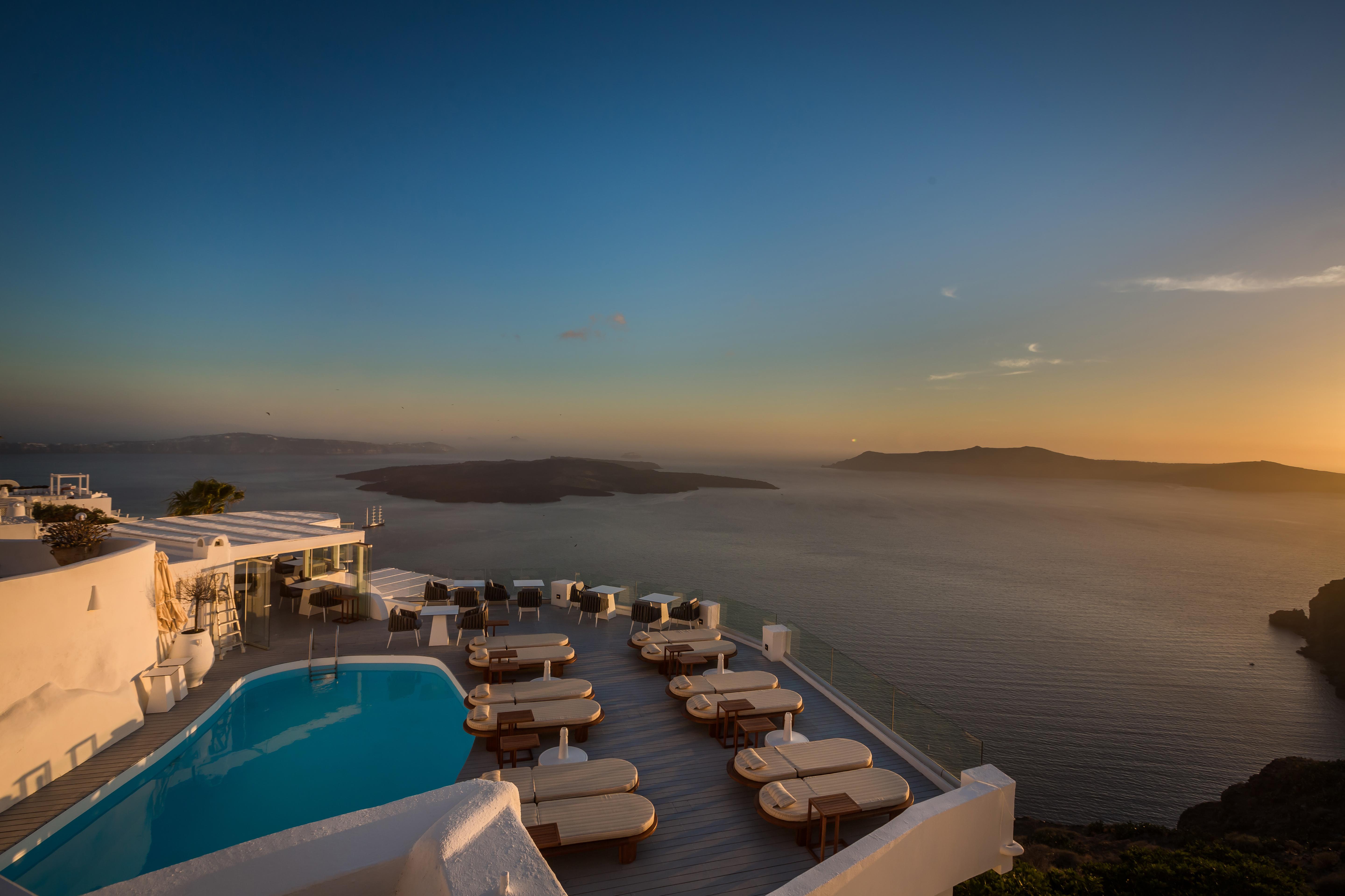 Sun Rocks Boutique Hotel (Adults Only) ฟิรอสเตฟานี ภายนอก รูปภาพ